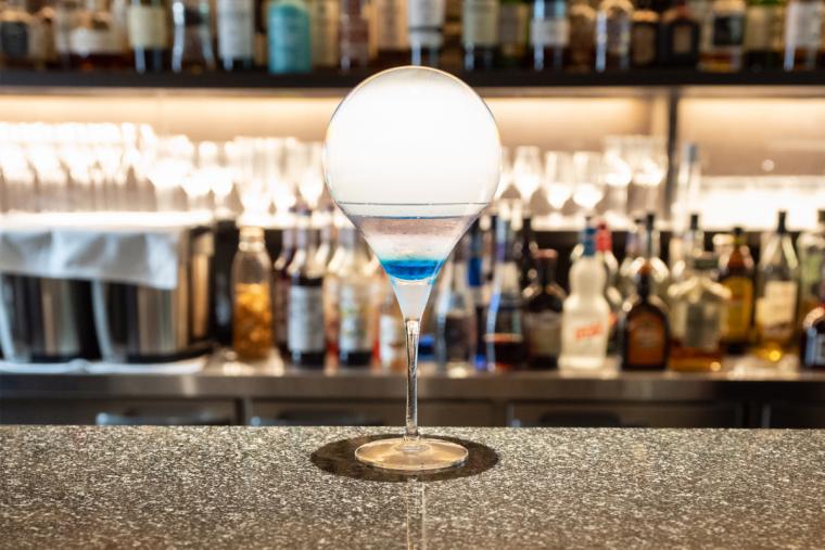 開業5周年の記念カクテル「インフィニティ」