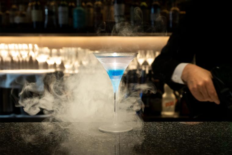 開業5周年の記念カクテル「インフィニティ」