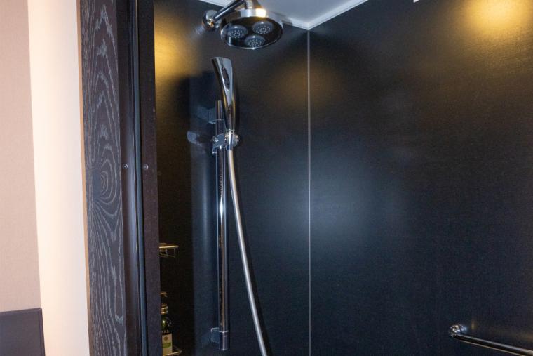 シャワーブース