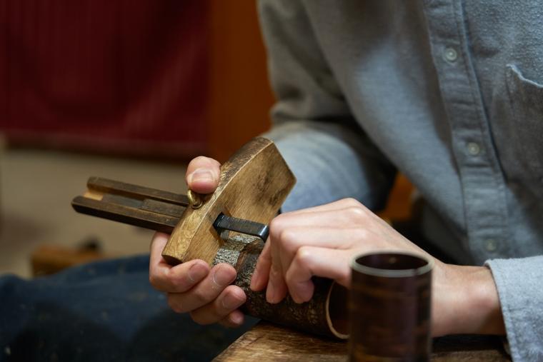 樺細工制作の実演