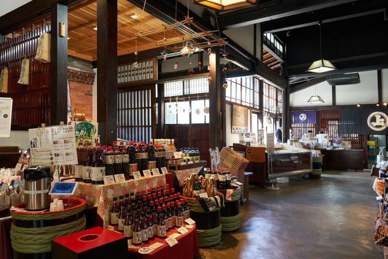 安藤醸造 本店内