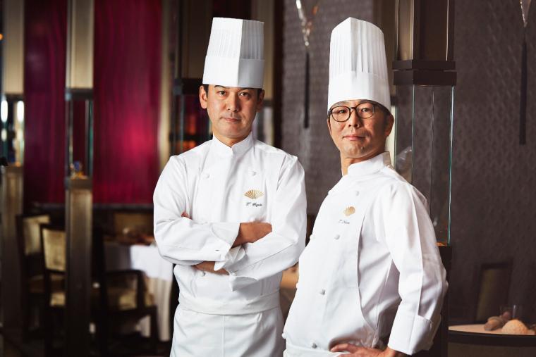 料理長の鈴木豪さん（左）と中間利幸さん