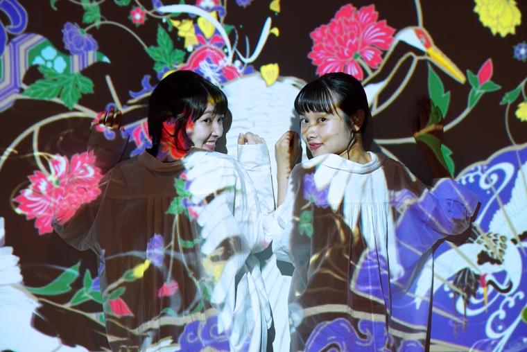 着物などの伝統柄について学ぶことができるフォトスポットの「柄時雨（がらしぐれ）」