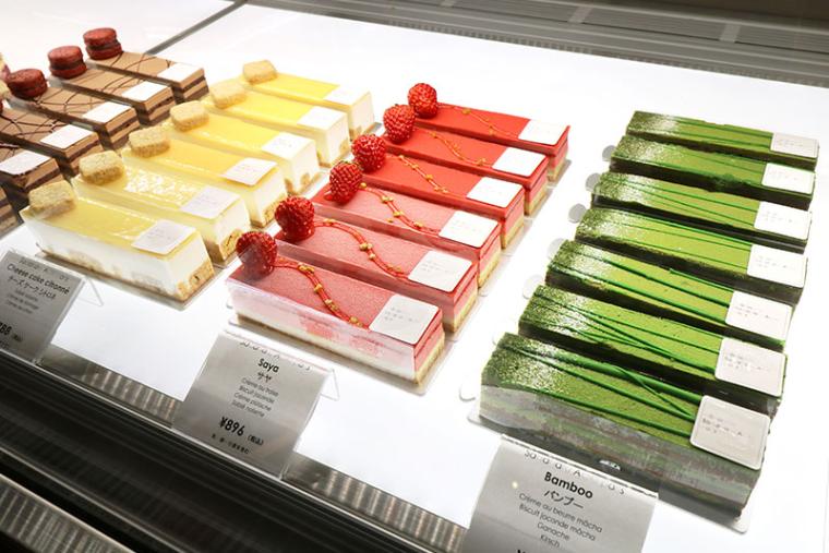 1階「サダハル・アオキ・パリ 烏丸御池店」