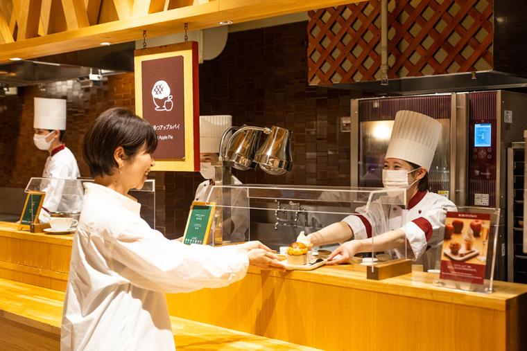 星野リゾート 奥入瀬渓流ホテル ディナービュッフェ