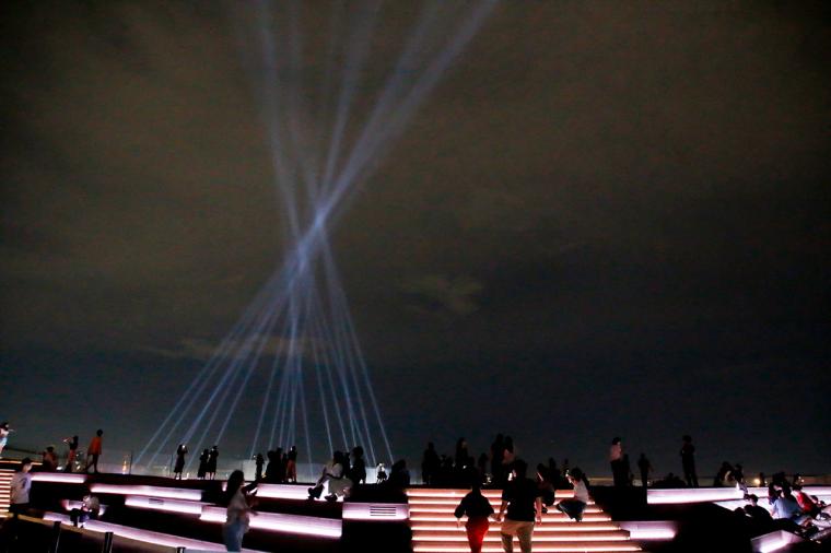 CROSSING LIGHT（クロッシングライト）