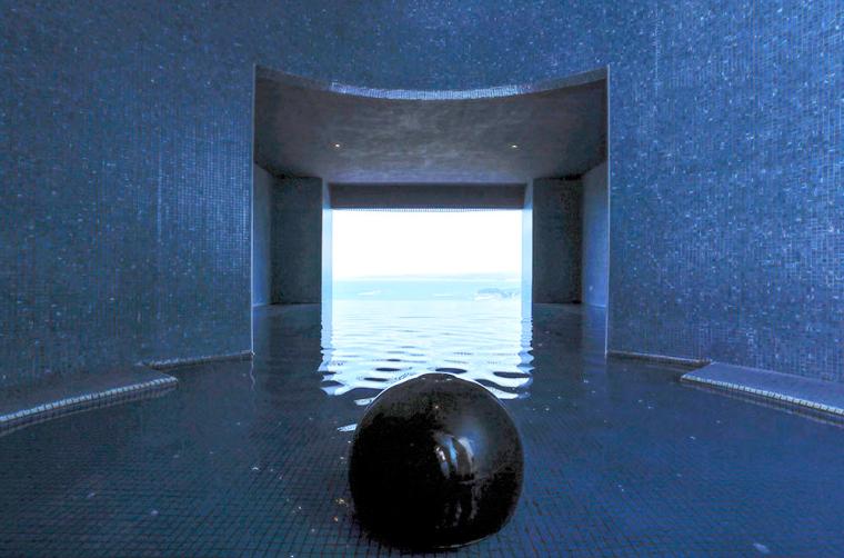 「インフィニート ホテル＆スパ 南紀白浜」温泉大浴場