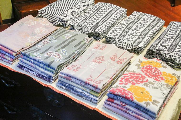 霧島温泉 摘み草の宿こまつ（色浴衣）