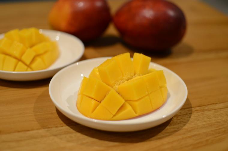 宮古島マンゴー