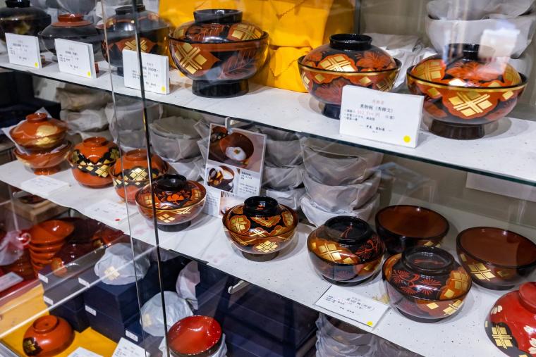 翁知屋の秀衡塗