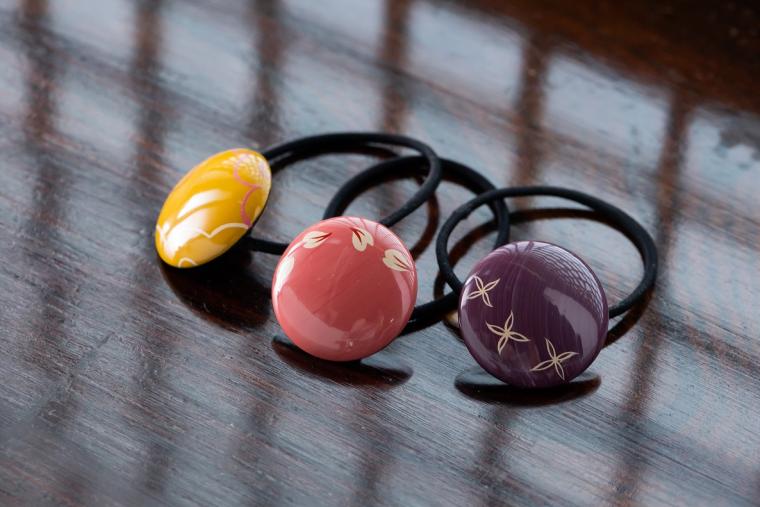 翁知屋の髪留め