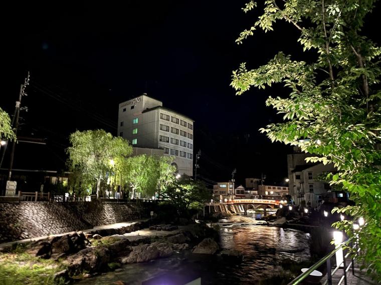 長門湯本温泉街の夜景