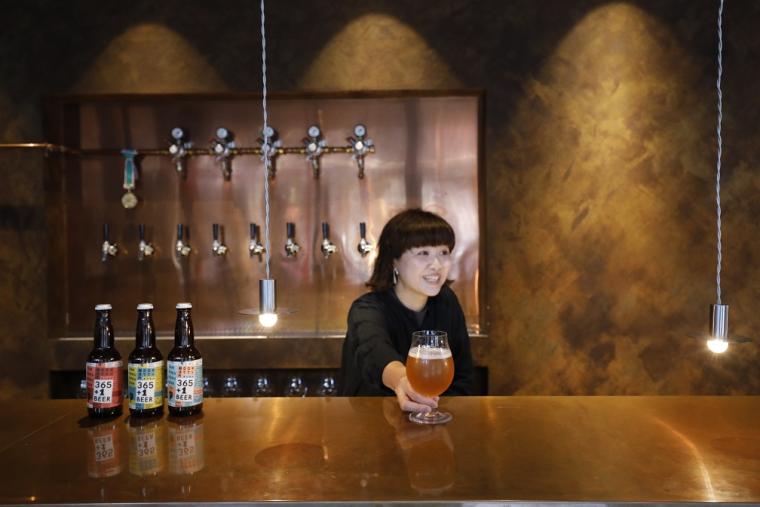 365＋1 BEER（サンロクロクビール）の店内