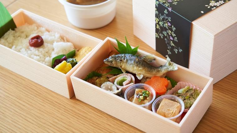 全国の泊まれる【道の駅】15選！地元のグルメ、名産品、温泉がすぐそばに。