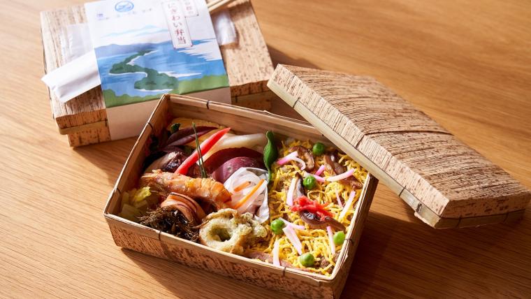 全国の泊まれる【道の駅】15選！地元のグルメ、名産品、温泉がすぐそばに。