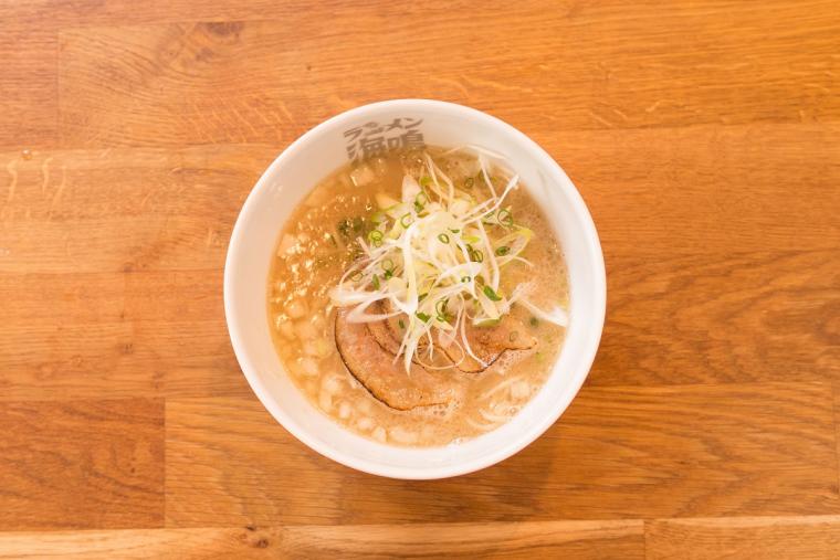 ラーメン海鳴の魚介豚骨ラーメン