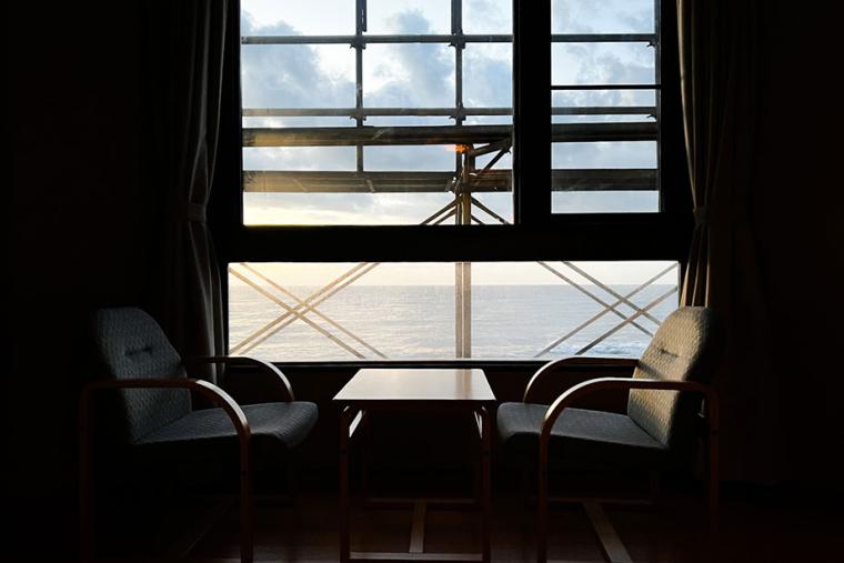 朝早く起きて「神磯の鳥居」を見ながらご来光！