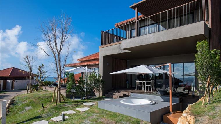 THE HIRAMATSU HOTELS&RESORTS 宜野座