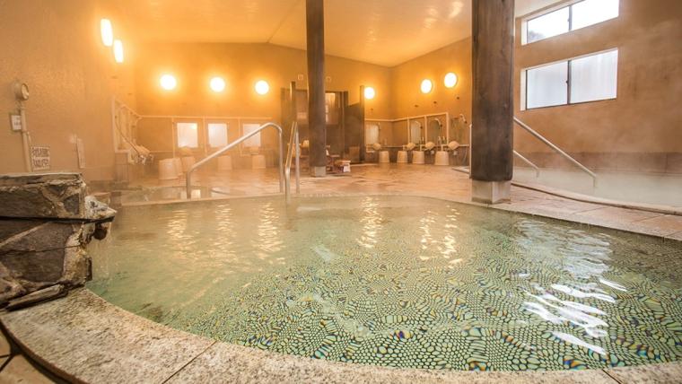 教室がベッドルーム、給食室がレストラン！あの頃の思い出がよみがえる「廃校の宿・ホテル」15選