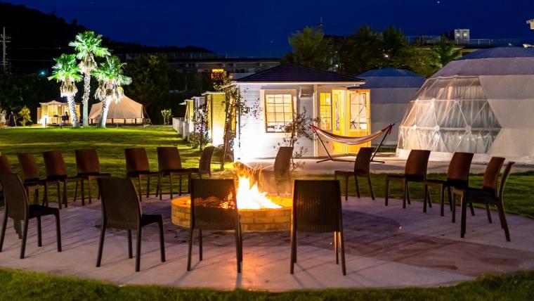 教室がベッドルーム、給食室がレストラン！あの頃の思い出がよみがえる「廃校の宿・ホテル」15選