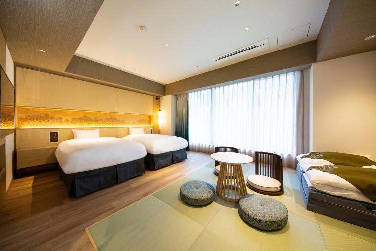 スタンダードな客室は定員4～5名。ゆったりとした広さの客室をそろえています