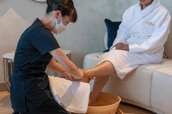 静岡産の日本酒とお茶パウダーを配合したフットバス