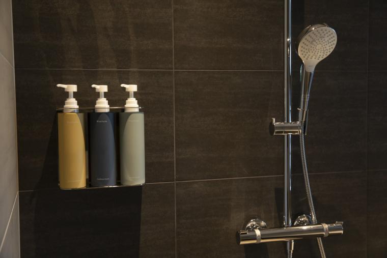 バスルームのシャンプー類