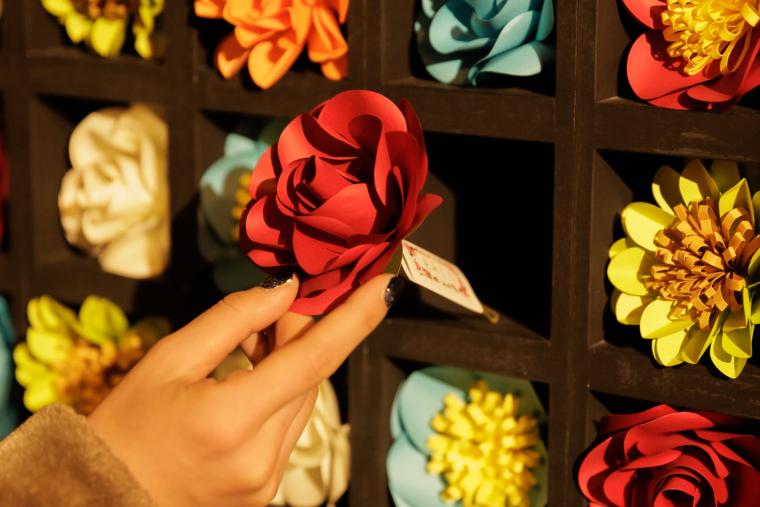 夜の温泉街をナイトウォーク「NAKED夜さんぽ™」