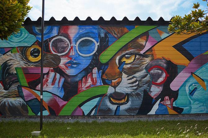 沖縄アウトレットモールあしびなー