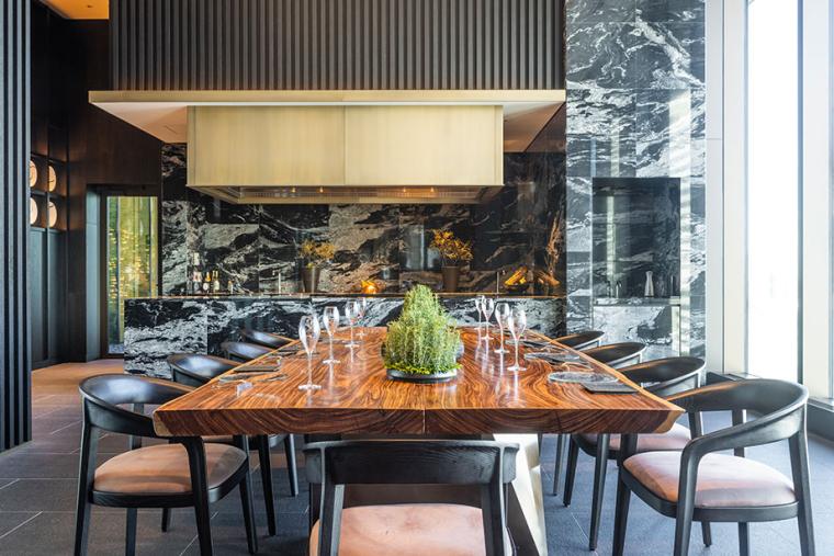 おみやげを探しにロビーラウンジへ