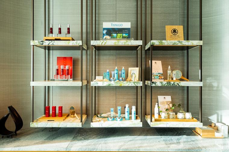 スパ施設に並ぶ、同志なアイテム