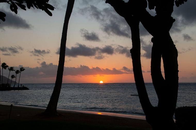 ハワイ「ザ・カハラ・ホテル」朝日