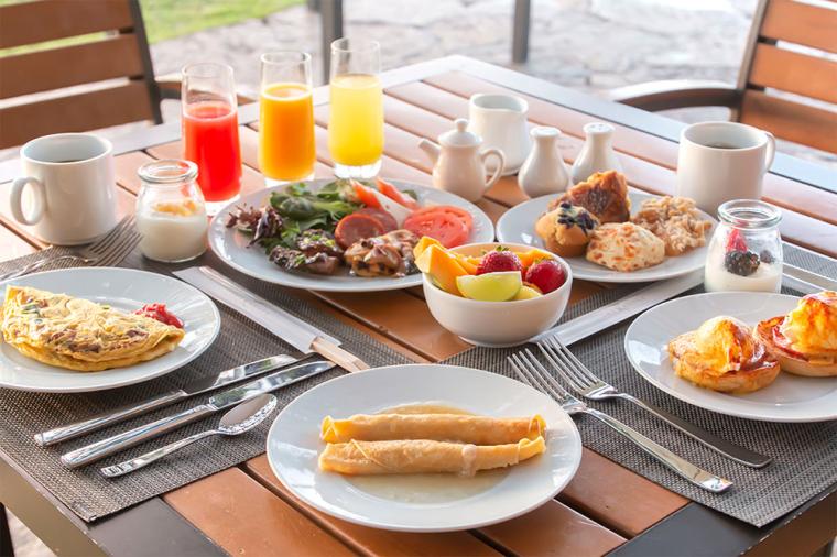 ハワイ「ザ・カハラ・ホテル」朝食ビュッフェ