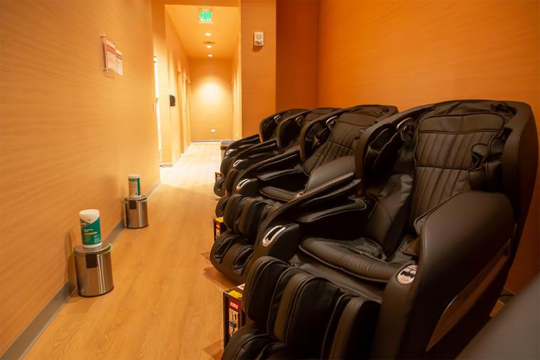 ハワイ・ワイキキ 楽天カードラウンジ