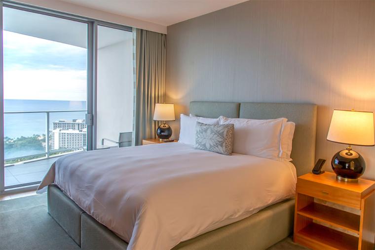 「ザ・リッツ・カールトン・レジデンス、ワイキキビーチ」客室