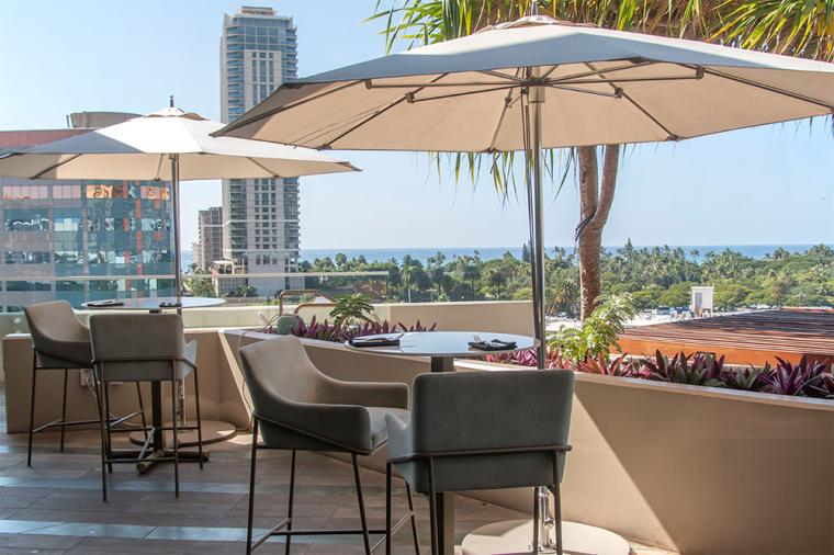 「ザ・リッツ・カールトン・レジデンス、ワイキキビーチ」レストラン