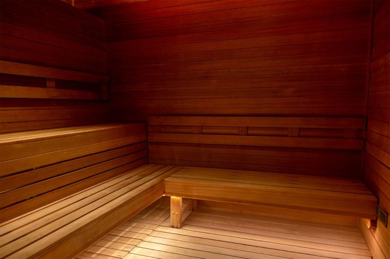 「ザ・リッツ・カールトン・レジデンス、ワイキキビーチ」サウナ