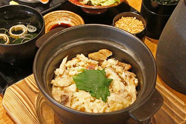 ご当地グルメ 鯛めし