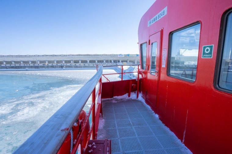 ガリンコ号とオホーツクタワー