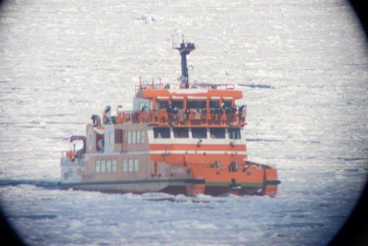 ガリンコ号とオホーツクタワー