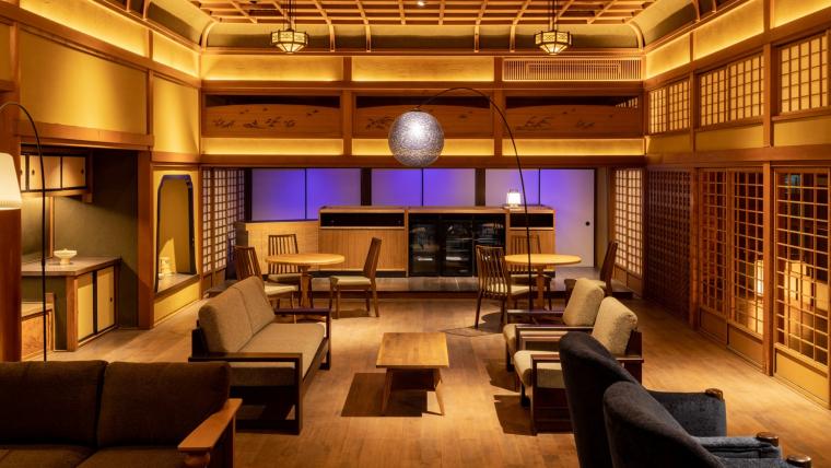 チェックインカウンターを兼ねた「光琳ラウンジ」