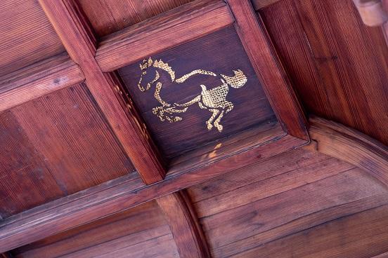 武雄温泉楼門の彫り絵