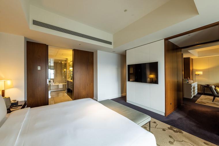 パレスホテル東京 スイート 客室