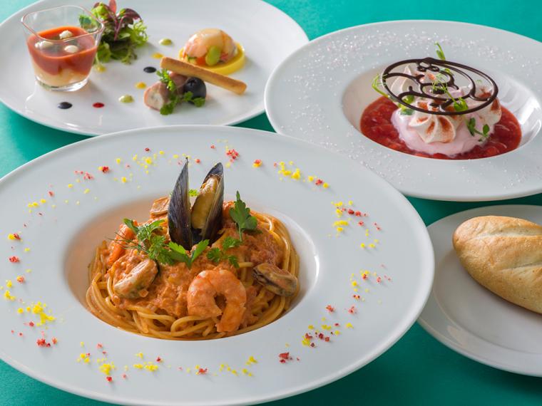 東京ディズニーランド「イーストサイド・カフェ」通常メニュー