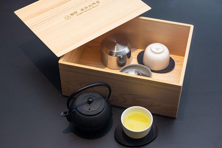 和空 成田山門前