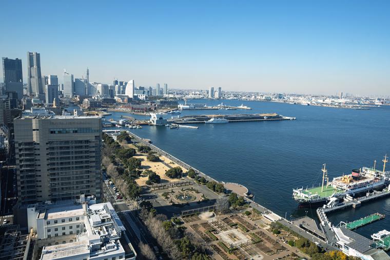 横浜マリンタワー