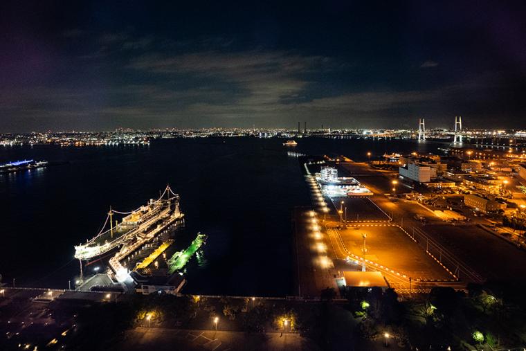 横浜マリンタワー