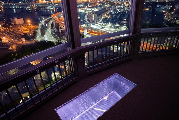 横浜マリンタワー