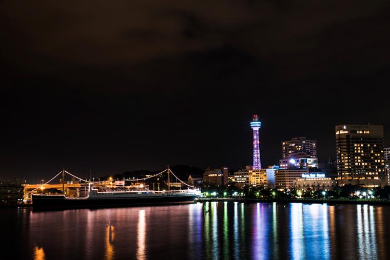 横浜マリンタワー