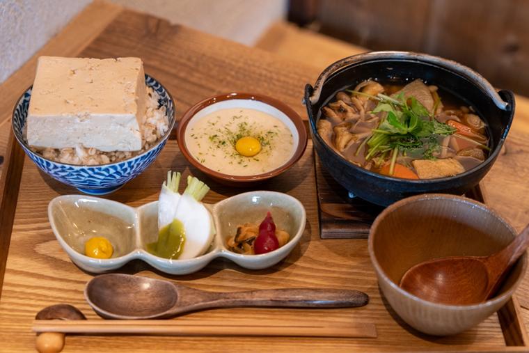 箱根ロープウェイ「cu―mo箱根」